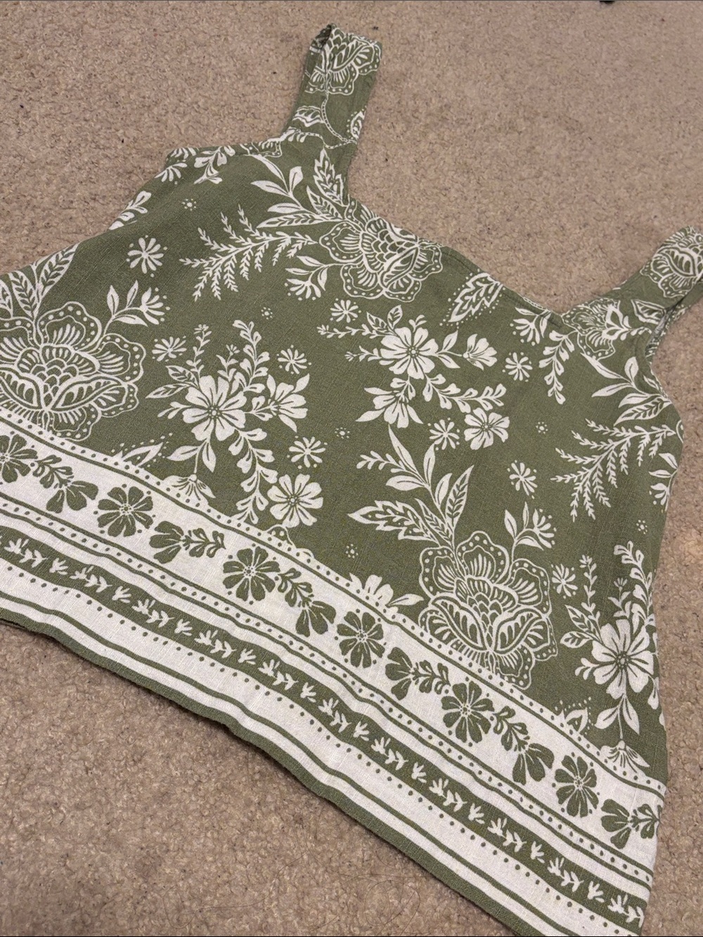 Green Floral Tank Top - Picture 3 of 6